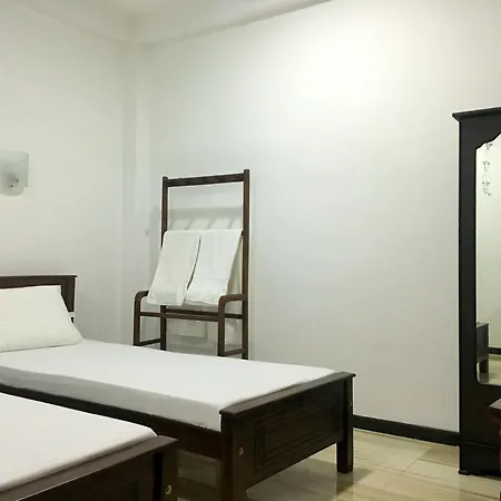 Anthony Guesthouse Hikkaduwa Exterior photo
