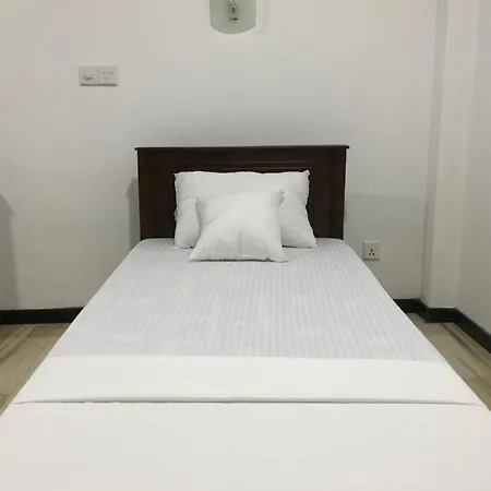 Anthony Guesthouse Hikkaduwa Exterior photo